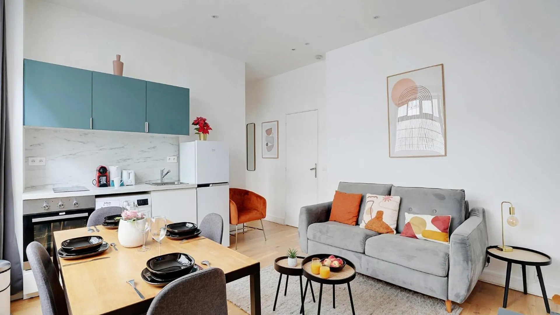 Apartment In Bastille With 1 Room Париж