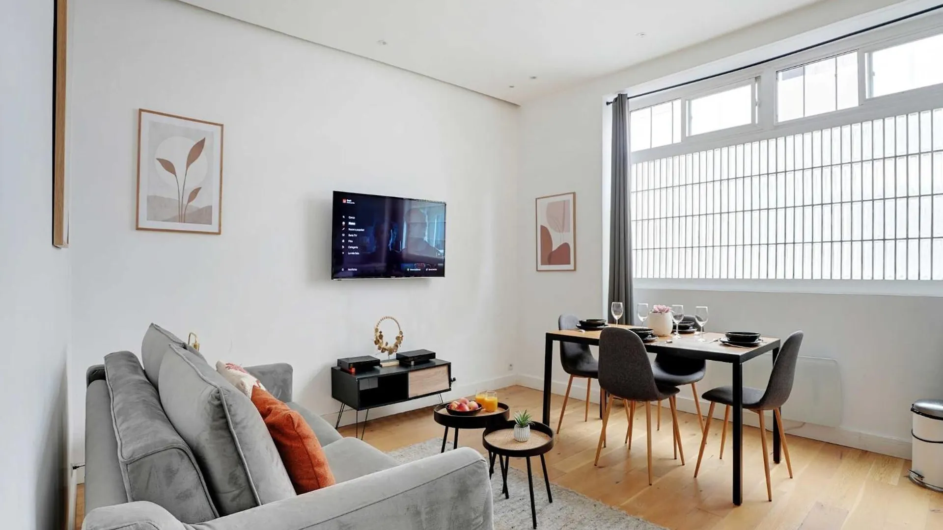 Apartment In Bastille With 1 Room Paris